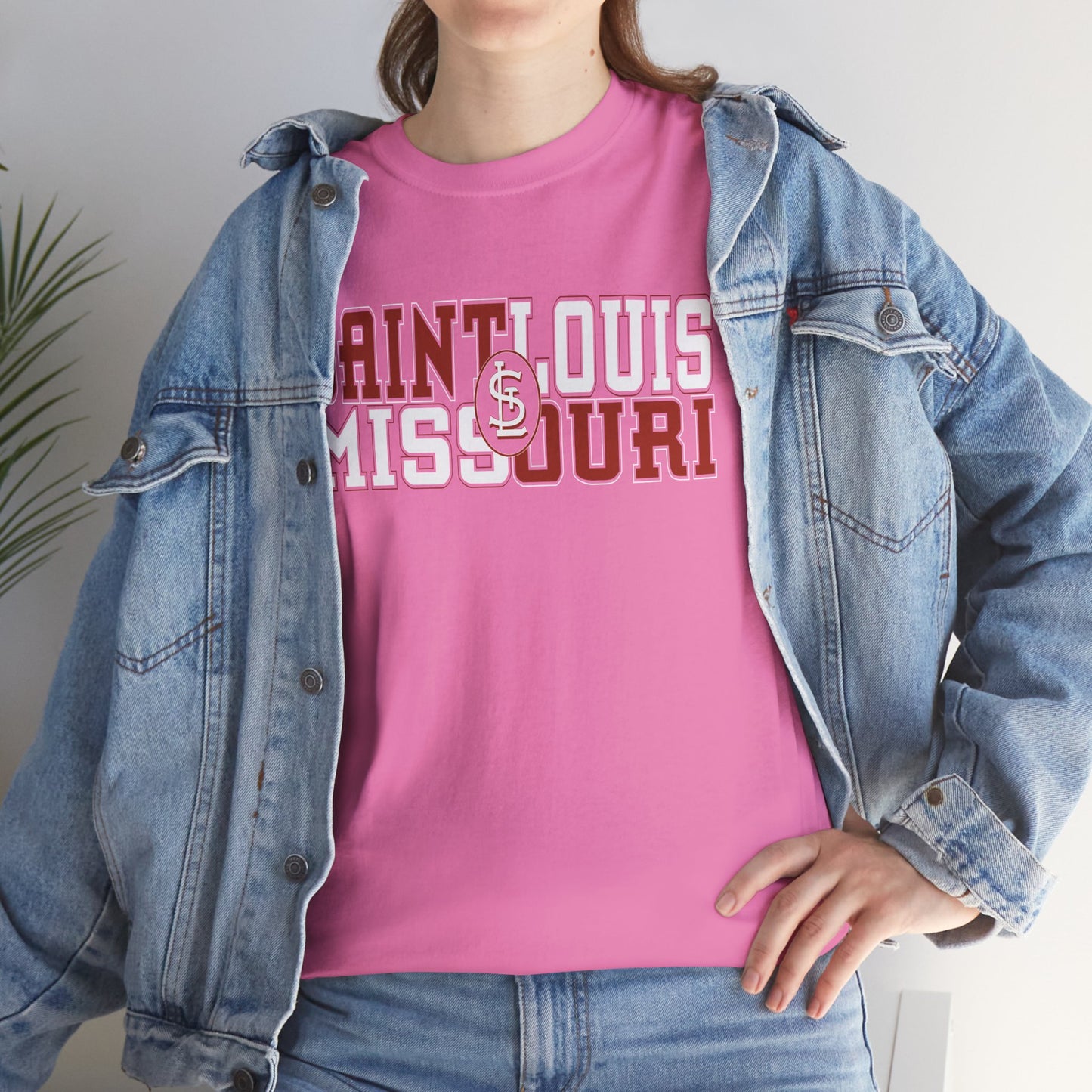 St Louis Missouri Unisex Tee in Red & White Printify