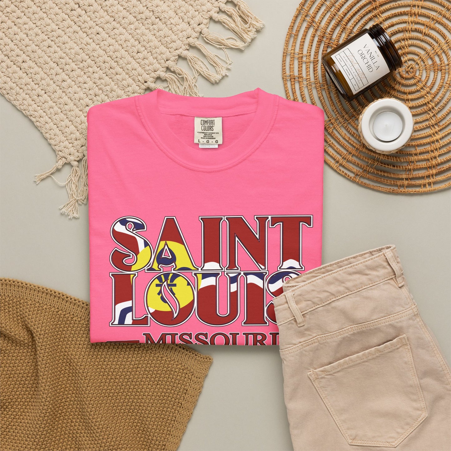 Saint Louis Missouri T-Shirt — Vintage St. Louis Flag Graphic Tee