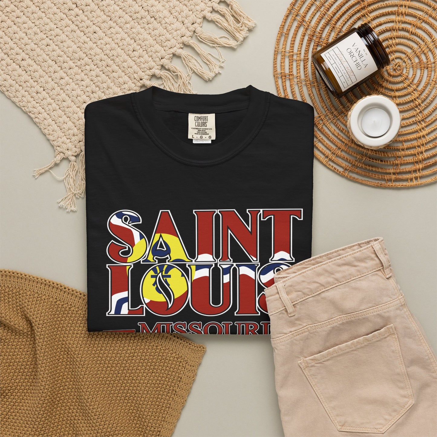 Saint Louis Missouri T-Shirt — Vintage St. Louis Flag Graphic Tee