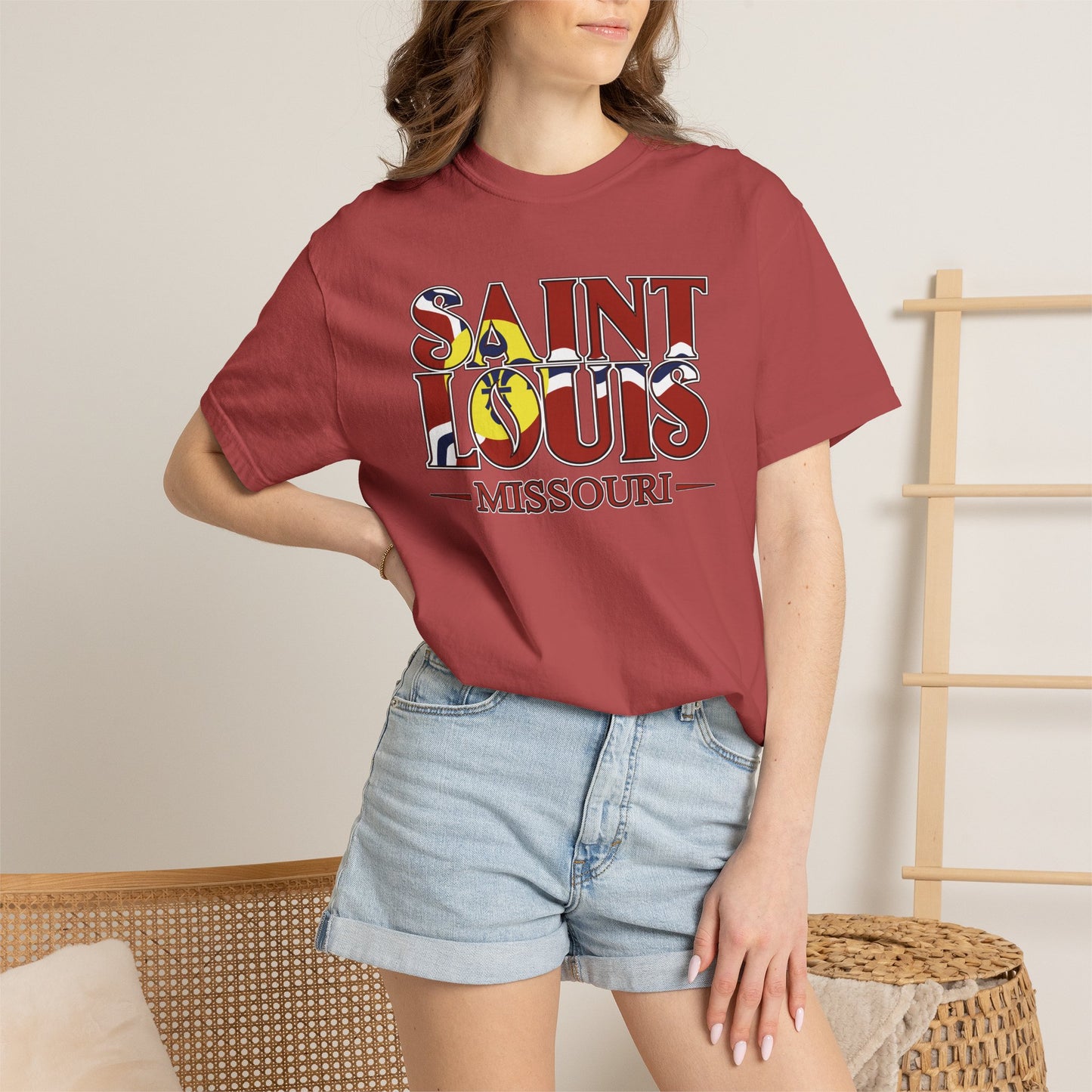 Saint Louis Missouri T-Shirt — Vintage St. Louis Flag Graphic Tee