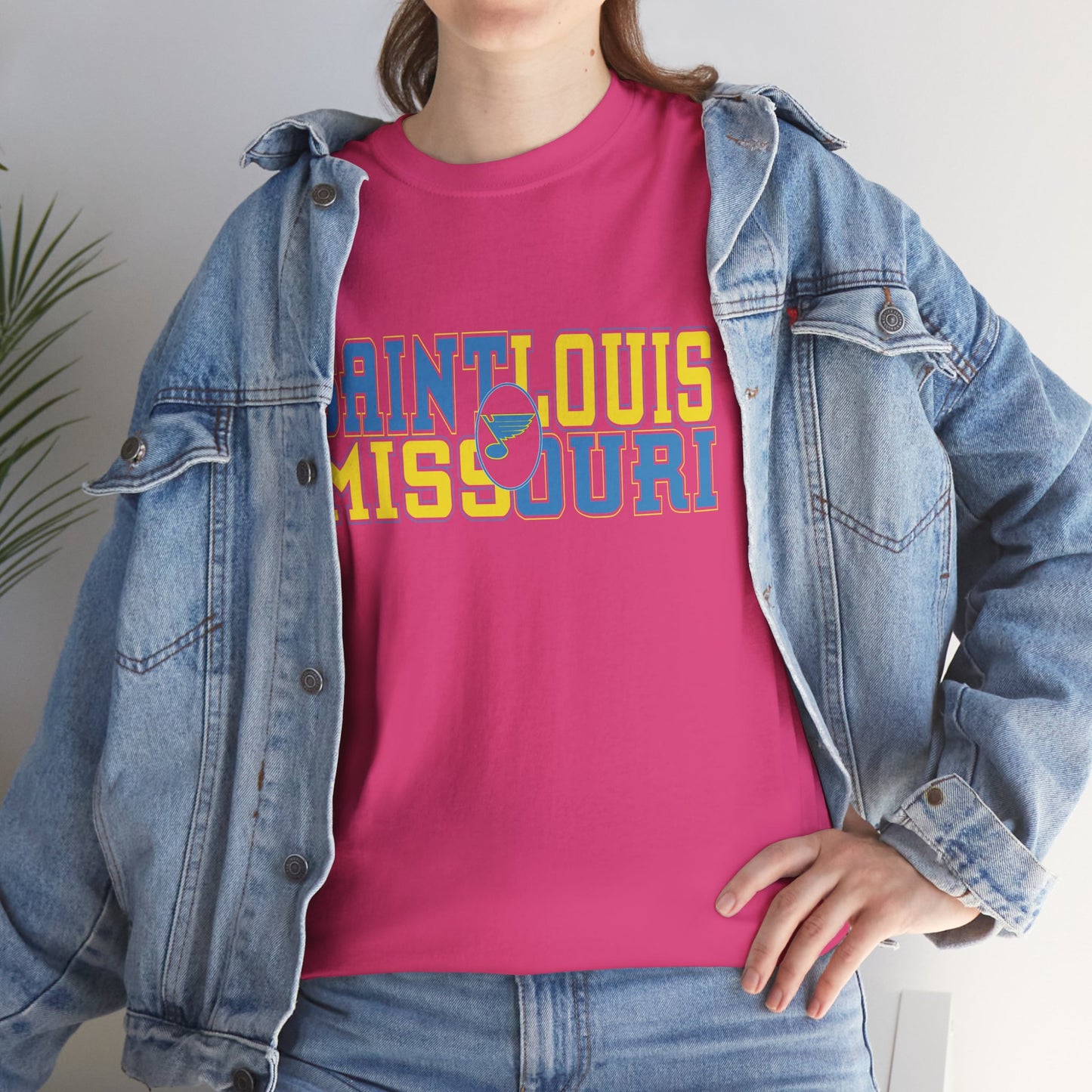 Saint Louis Missouri Tee in Blue & Gold Font