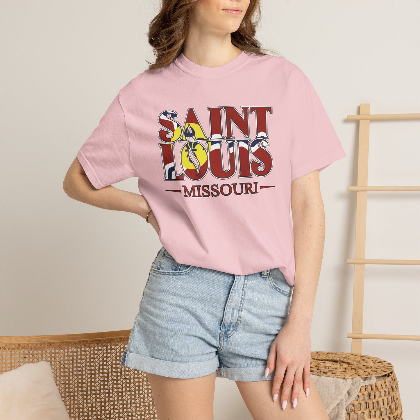 Saint Louis Missouri T-Shirt — Vintage St. Louis Flag Graphic Tee