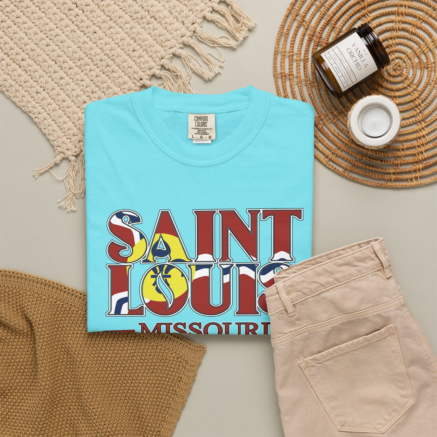 Saint Louis Missouri T-Shirt — Vintage St. Louis Flag Graphic Tee