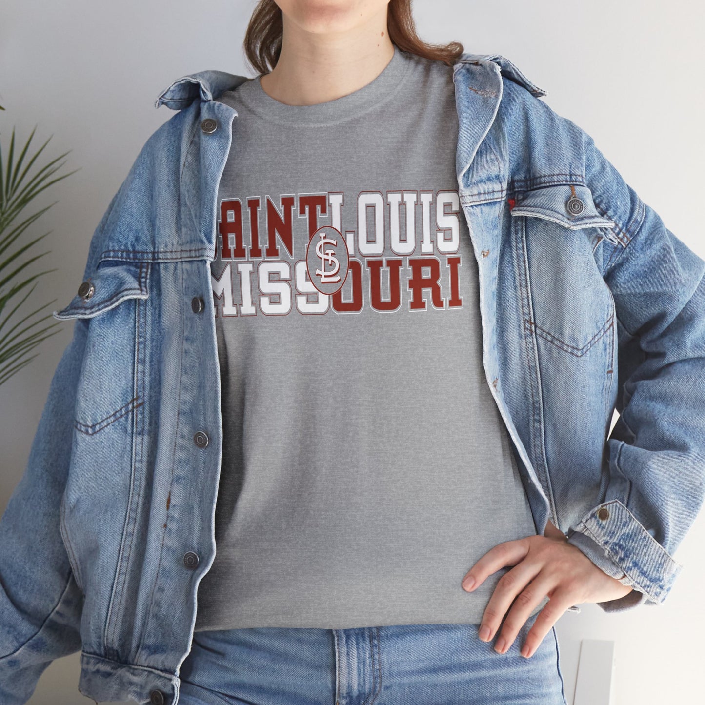 St Louis Missouri Unisex Tee in Red & White