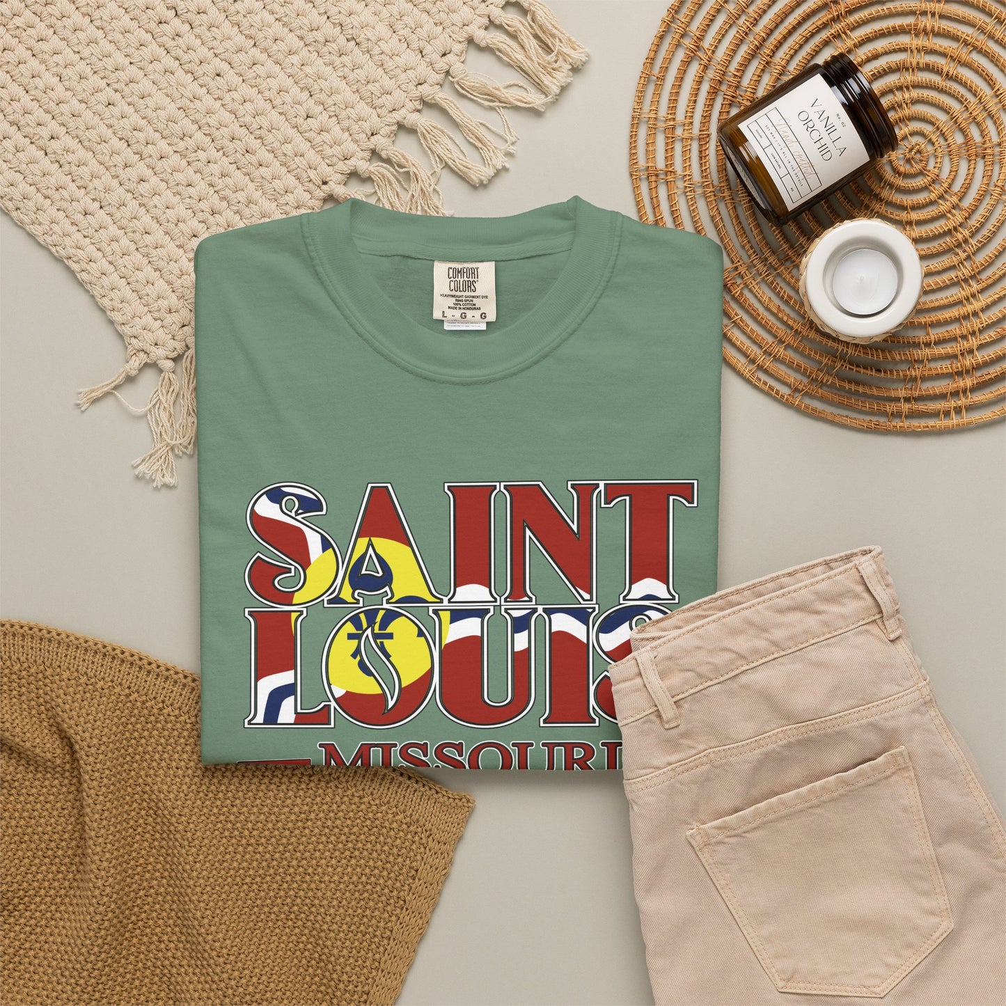 Saint Louis Missouri T-Shirt — Vintage St. Louis Flag Graphic Tee