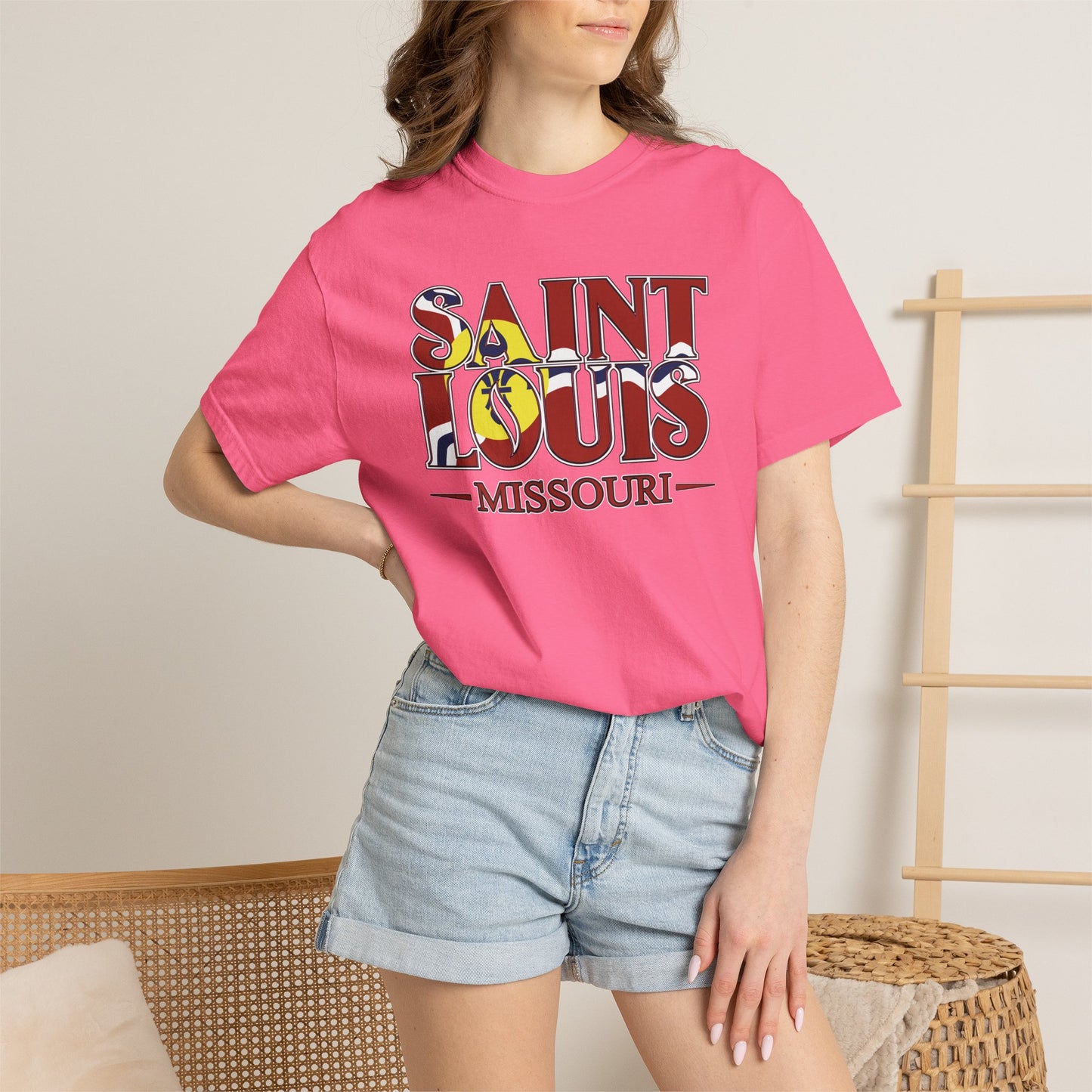 Saint Louis Missouri T-Shirt — Vintage St. Louis Flag Graphic Tee