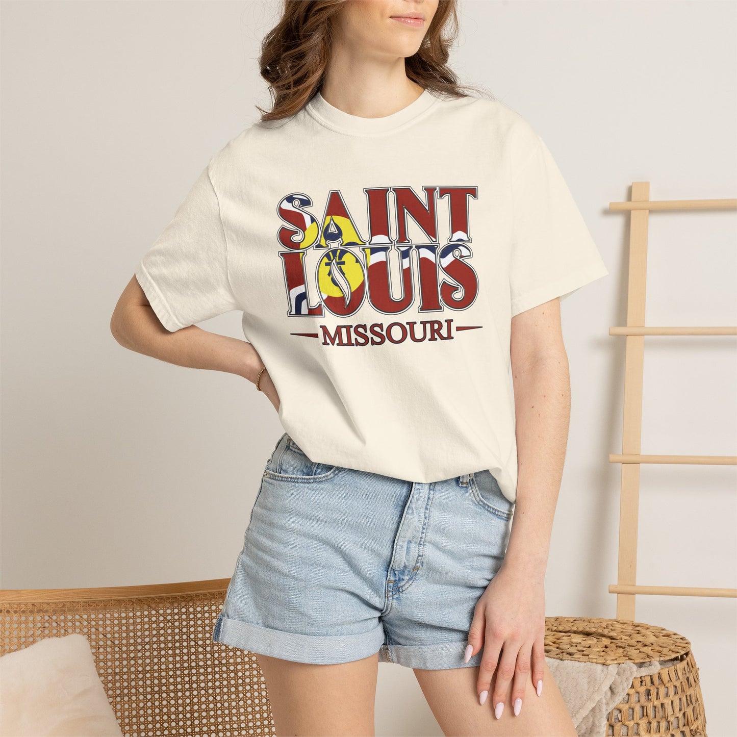 Saint Louis Missouri T-Shirt — Vintage St. Louis Flag Graphic Tee