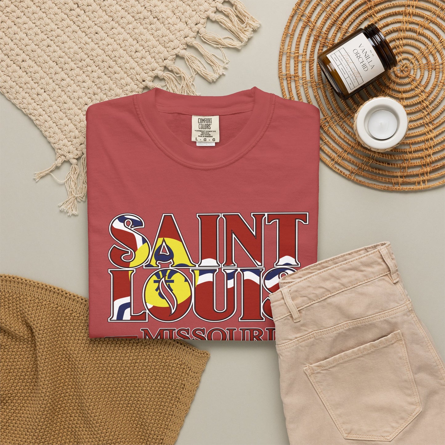 Saint Louis Missouri T-Shirt — Vintage St. Louis Flag Graphic Tee