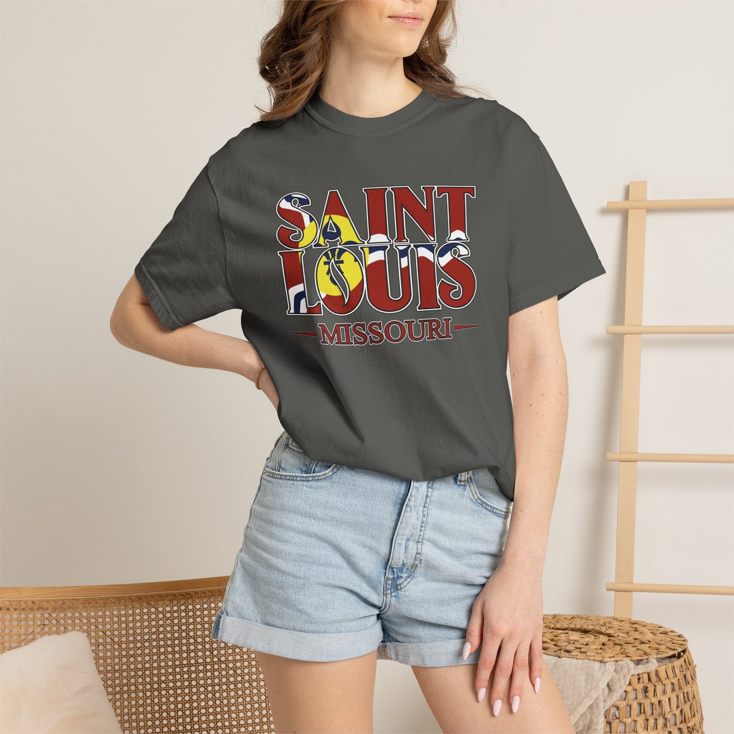 Saint Louis Missouri T-Shirt — Vintage St. Louis Flag Graphic Tee