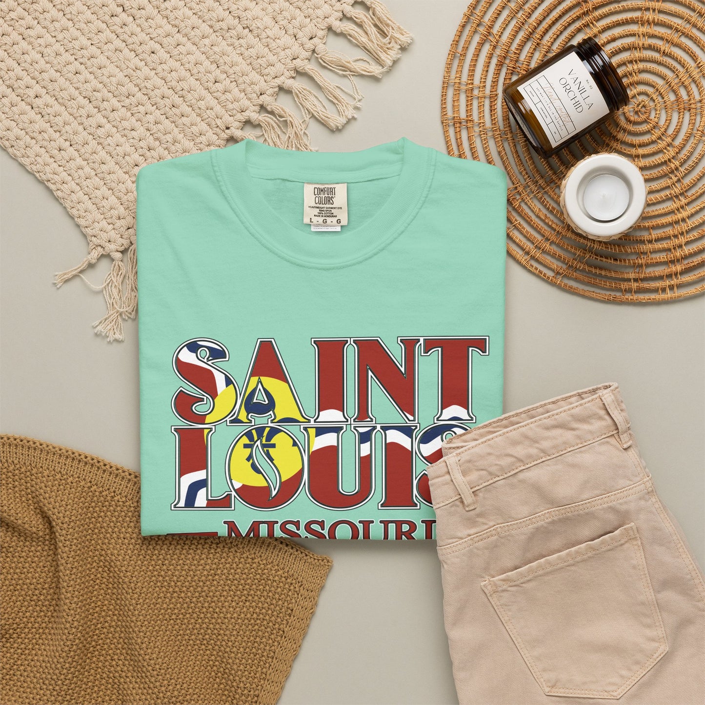 Saint Louis Missouri T-Shirt — Vintage St. Louis Flag Graphic Tee