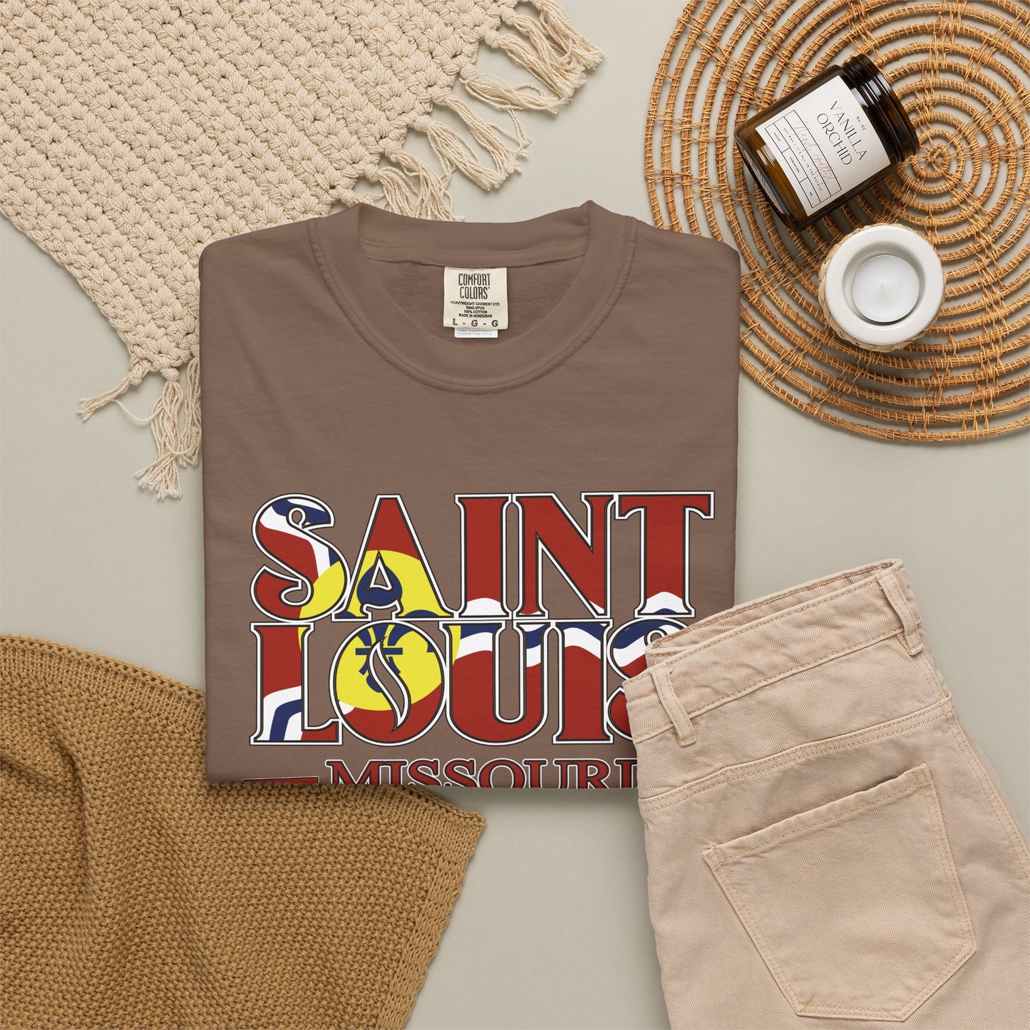 Saint Louis Missouri T-Shirt — Vintage St. Louis Flag Graphic Tee