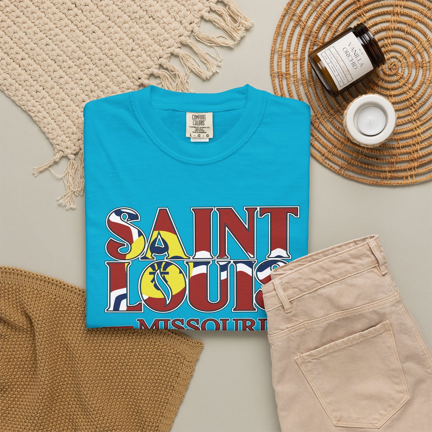 Saint Louis Missouri T-Shirt — Vintage St. Louis Flag Graphic Tee